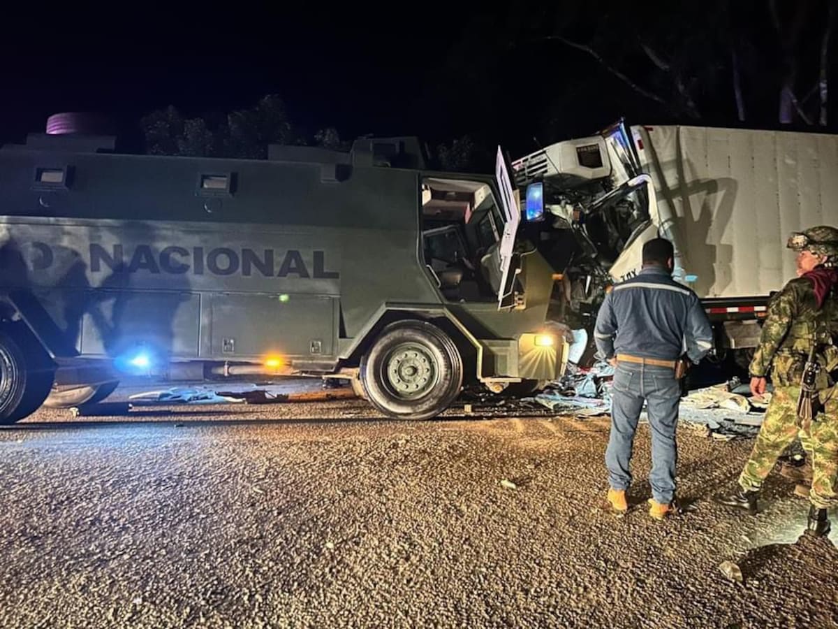 Grave accidente entre furgón y tanqueta del Ejército dejó una persona fallecida en Arauca