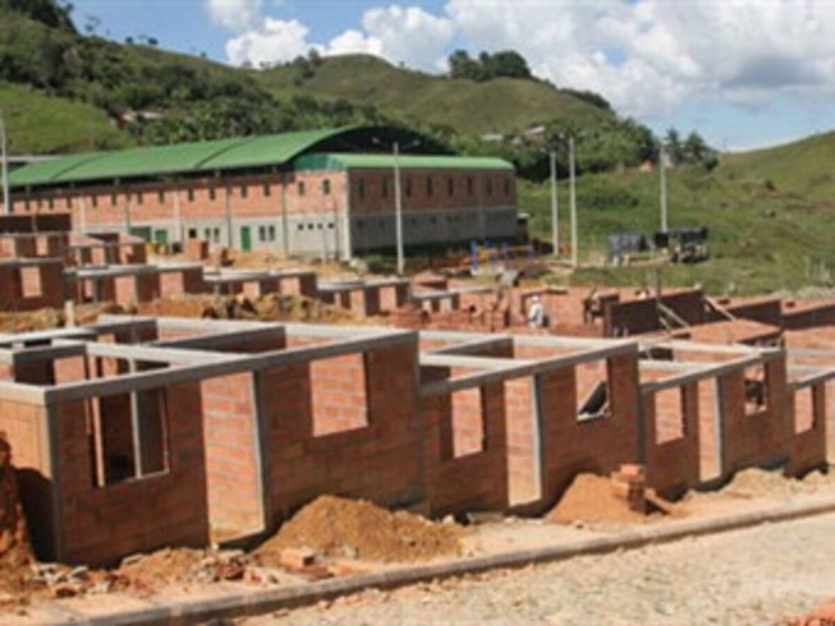 Cifras del Distrito sobre crecimiento de construcción de vivienda son falsas: Minvivienda