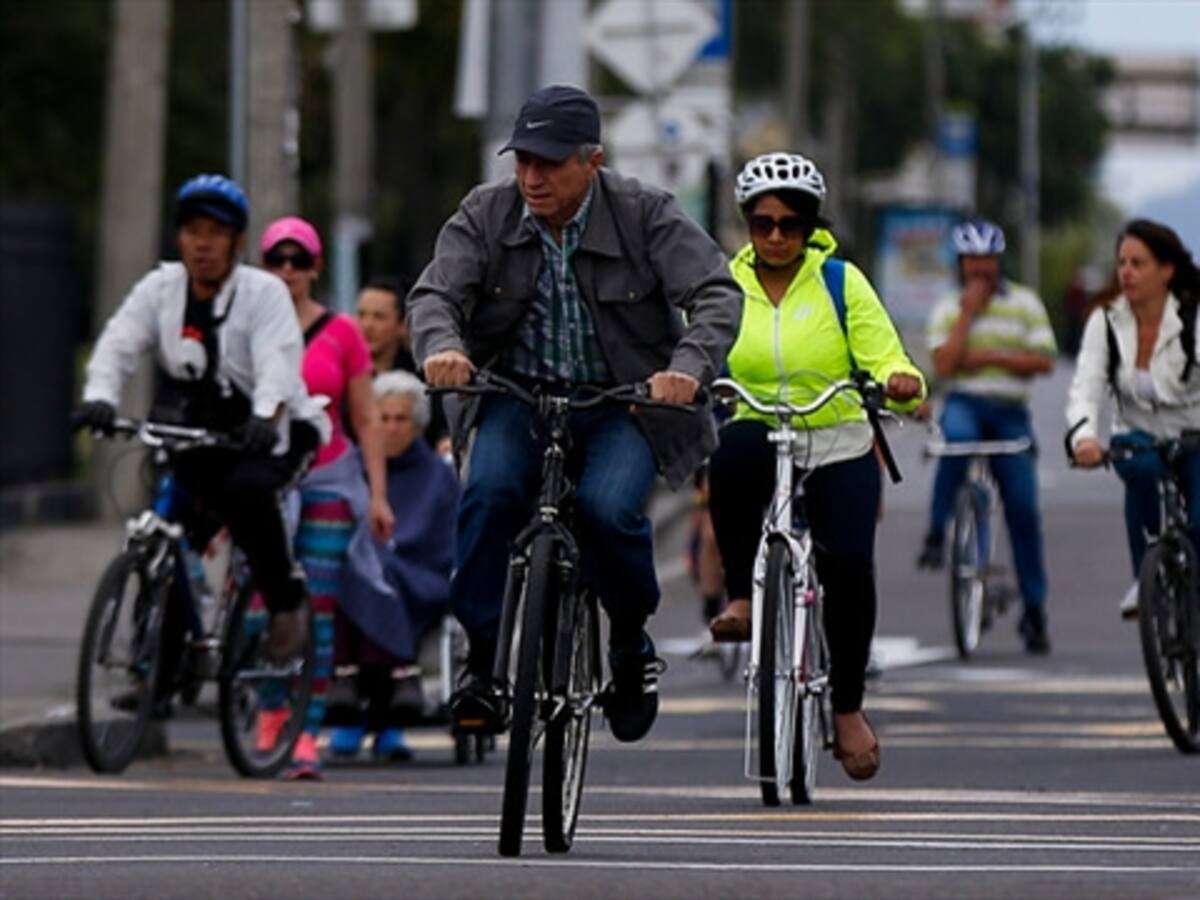 Congestión en portales y abundancia de bicicletas en primeras horas