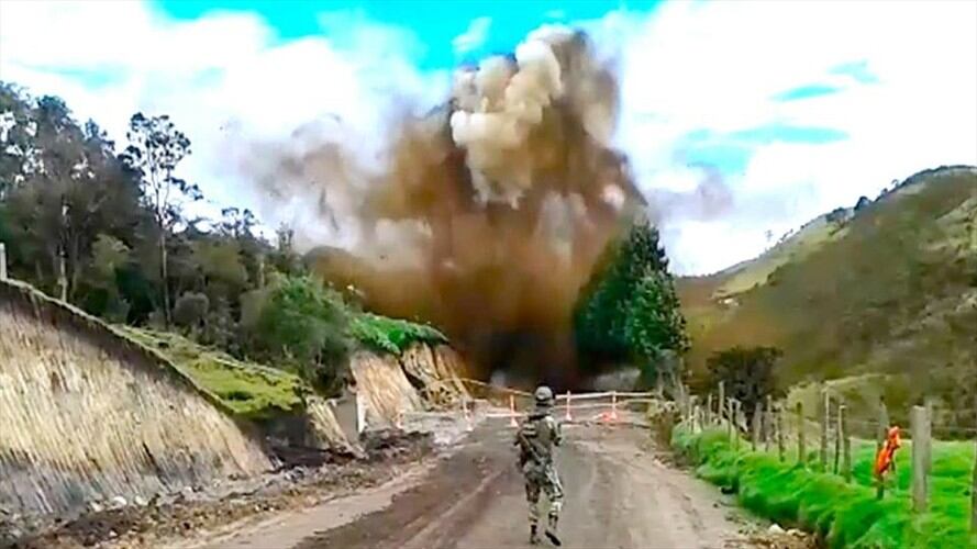 Desactivan seis artefactos explosivos en la Transversal del Libertador. Foto: Alcaldía de Totoró