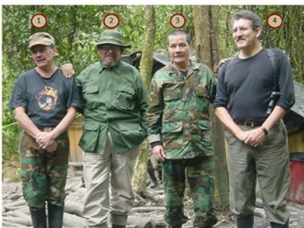 El ELN acoge propuesta de intelectuales para diálogo de paz