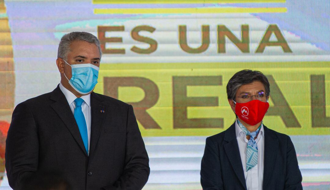 El presidente Iván Duque y la alcaldesa de Bogotá, Claudia Lopez 