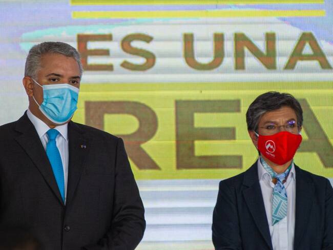 El presidente Iván Duque y la alcaldesa de Bogotá, Claudia Lopez