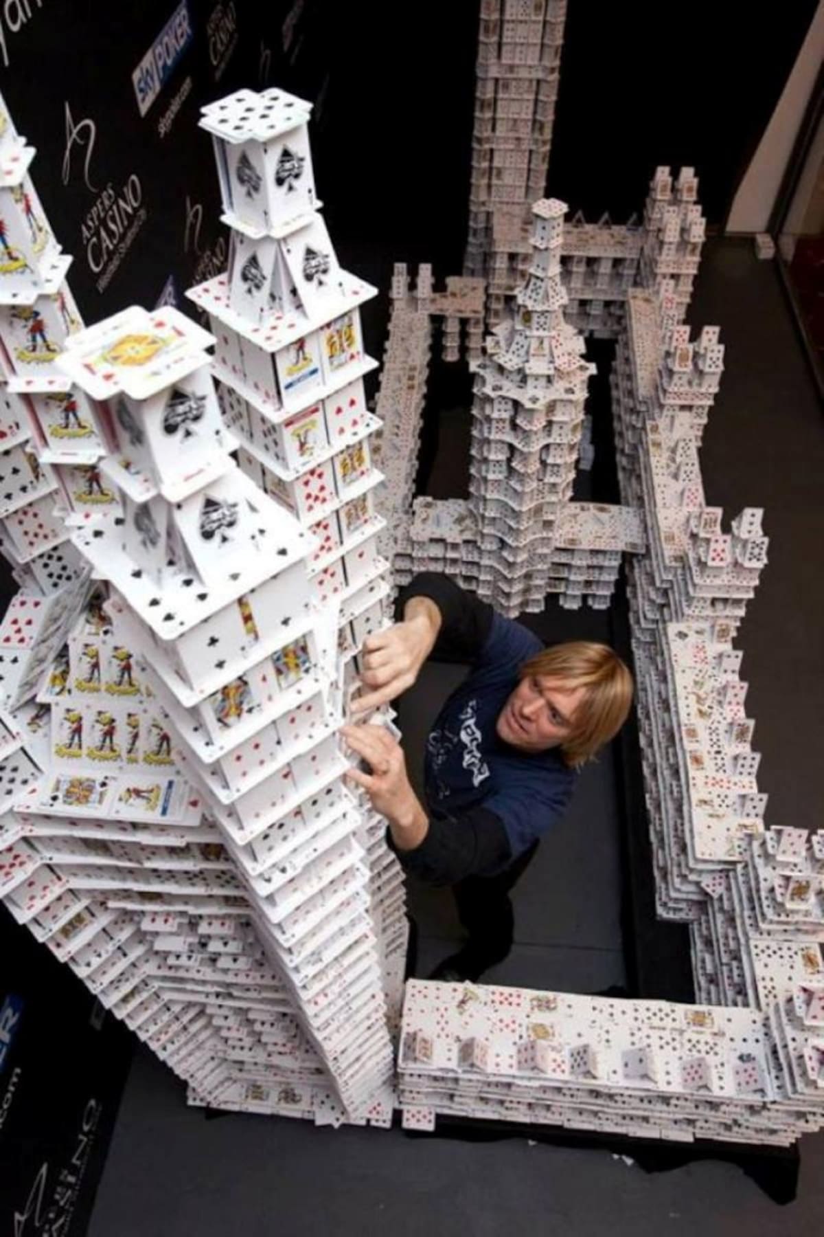Cardstacker Bryan Berg