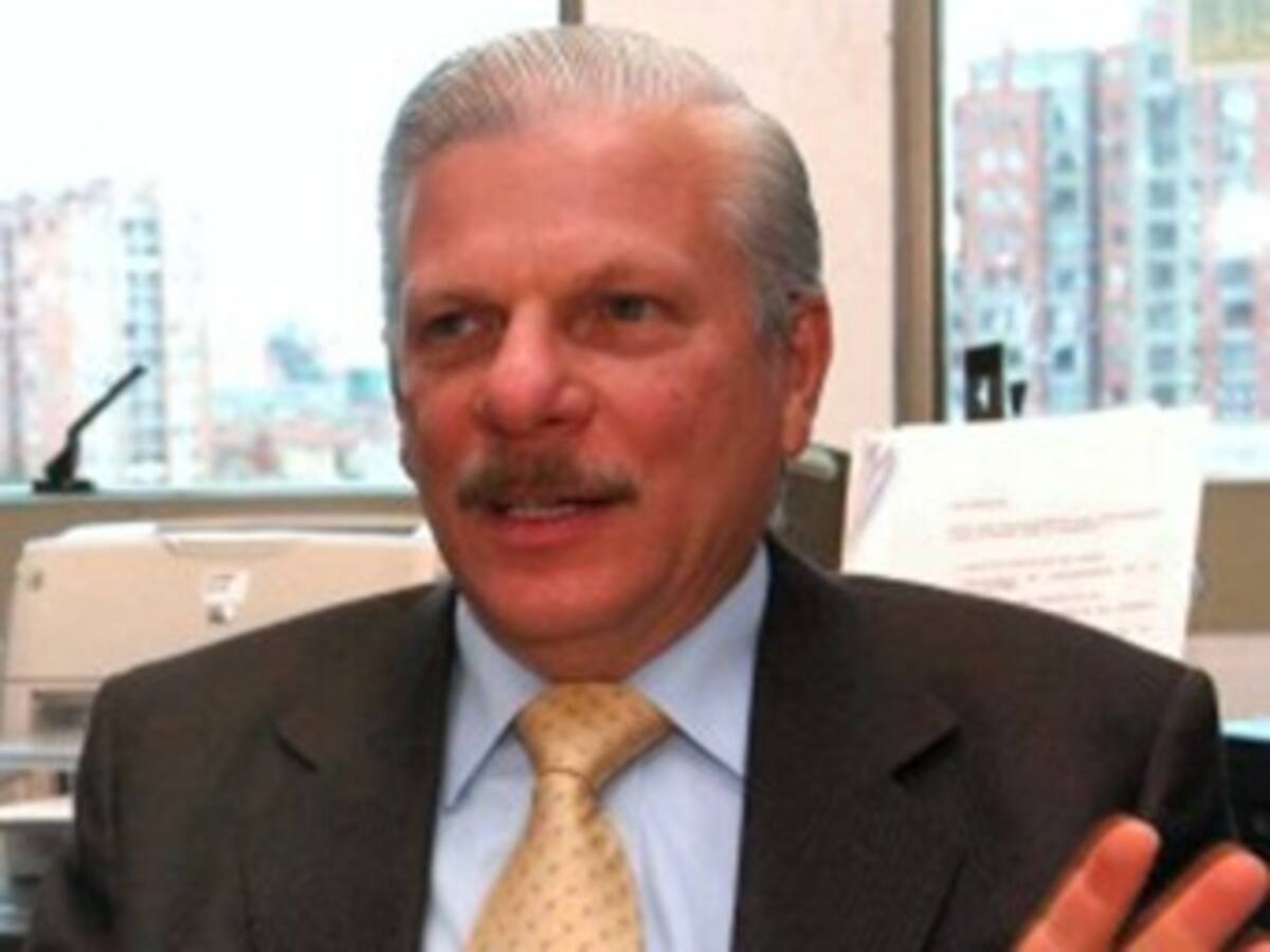 Exfiscal Guillermo Mendoza Diago no seguirá defendiendo a exrectora de U. del Caribe