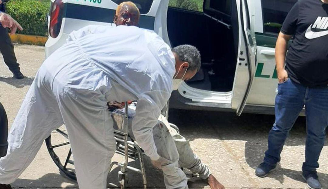 Un presunto delincuente y un policía heridos en persecución en Cartagena