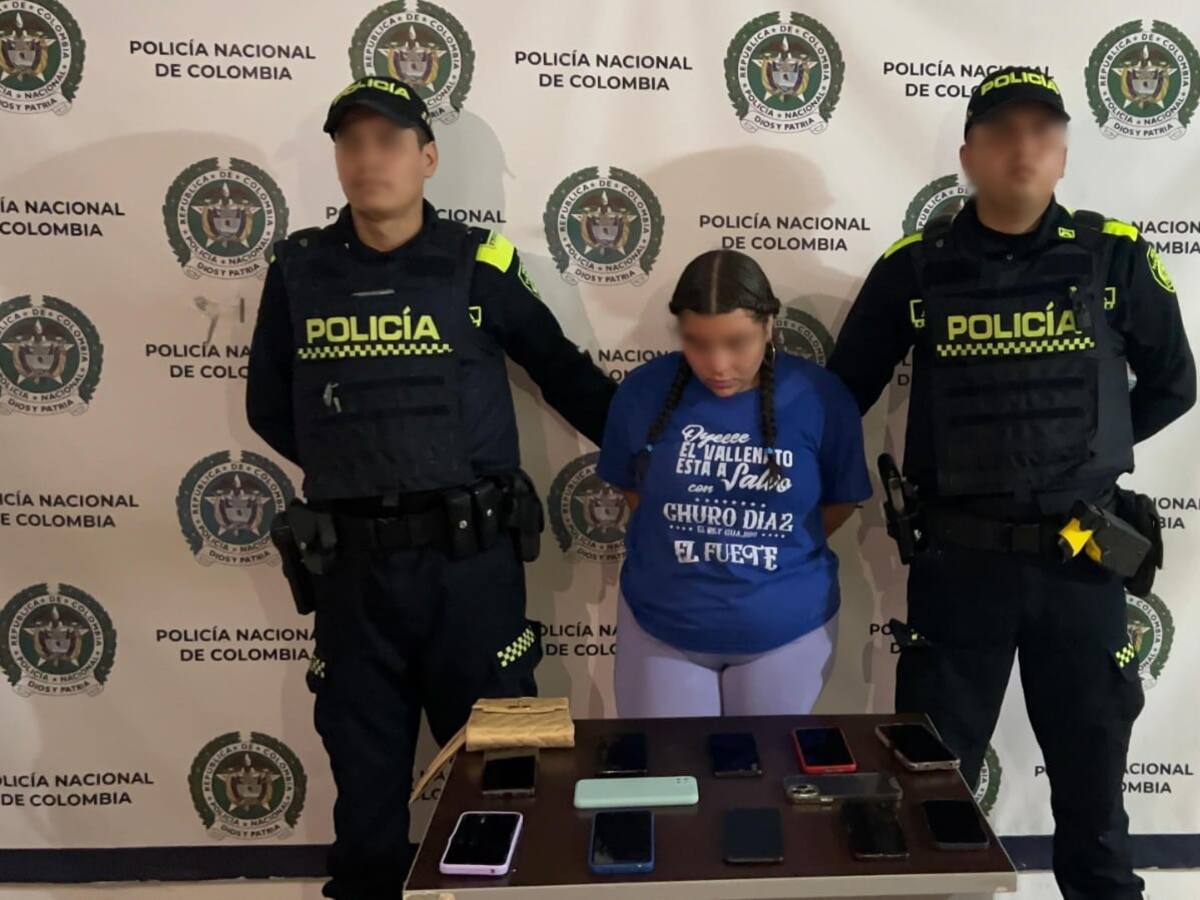 En Cartagena, capturada mujer con 12 celulares de alta gama hurtados