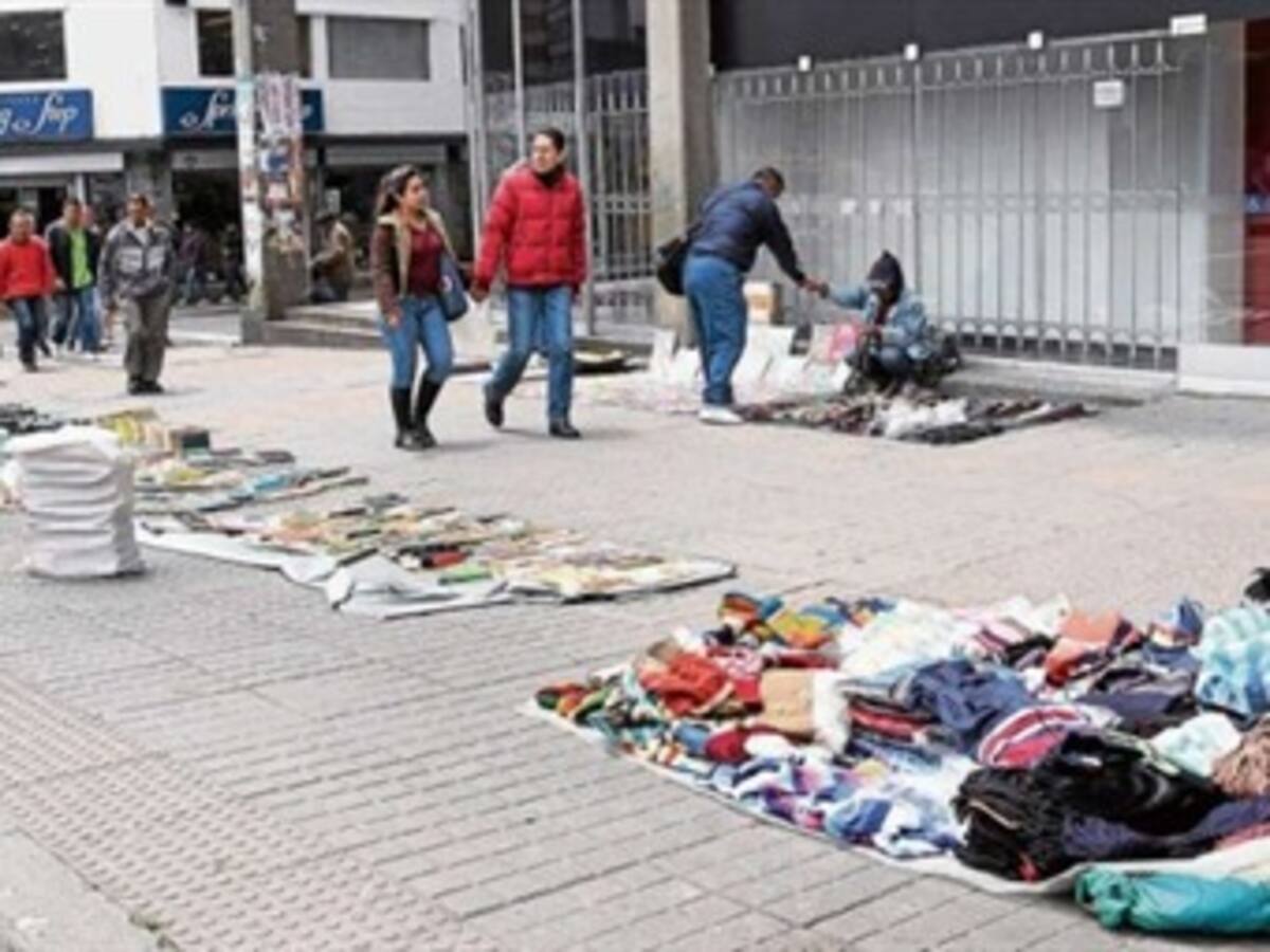 Polémica por decreto que permitiría cobro por el uso del espacio público en Bogotá