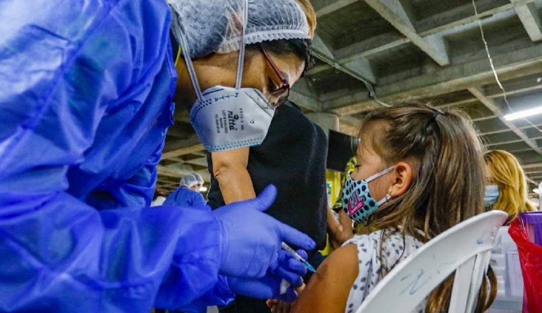 Piden vacunar a más de 11.000 niños contra la COVID-19. Crédito: Alcaldía de Manizales.