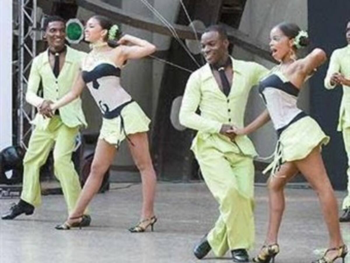 Treinta escuelas de salsa, con sus mejores repertorios, inician las festividades