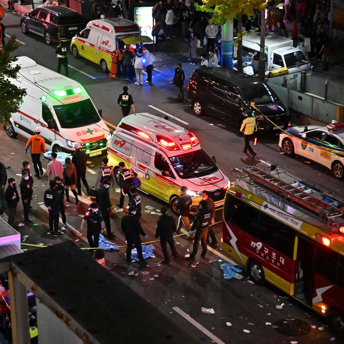 Más de 140 muertos y 76 heridos de gravedad en estampida de Halloween en Seúl