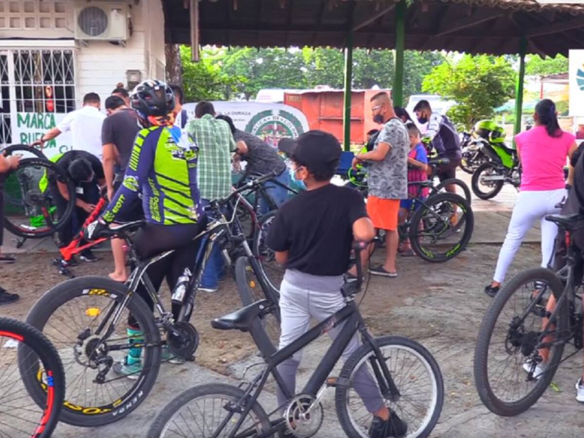 Marcando las bicicletas en La Dorada buscan combatir el hurto