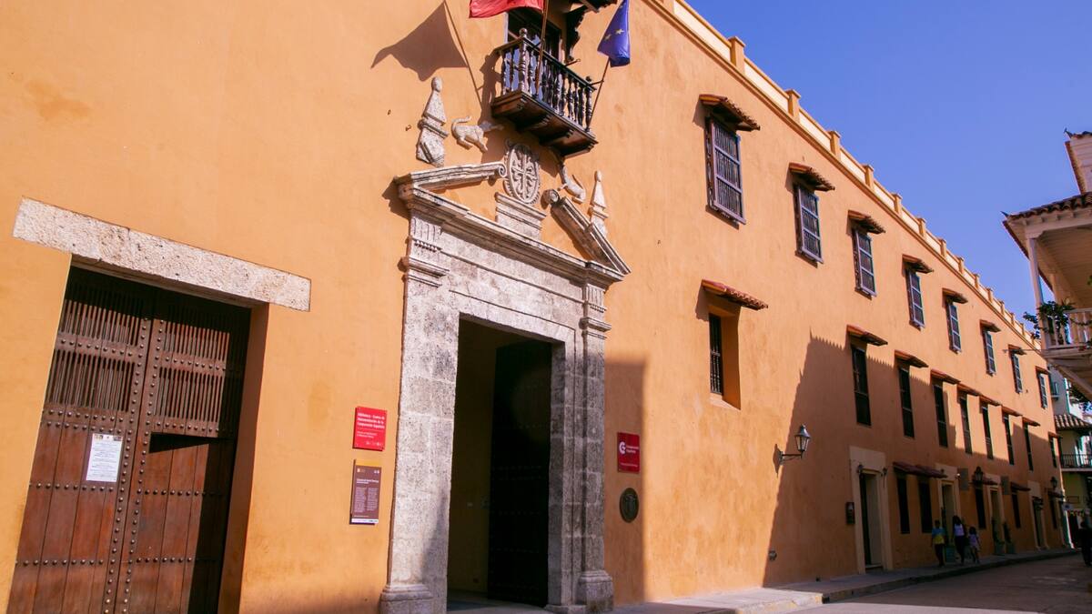 Inauguración de exposición “70 veces 7” en la Cooperación Española de Cartagena de Indias
