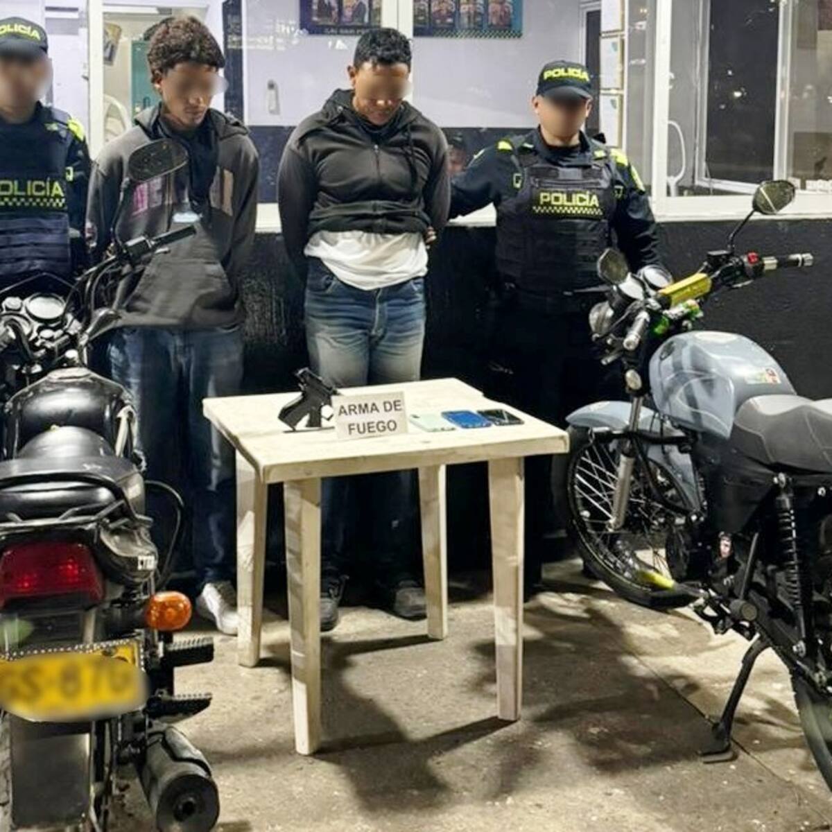 Capturados dos presuntos delincuentes tras hurtar a un ciudadano prendas de oro y un celular