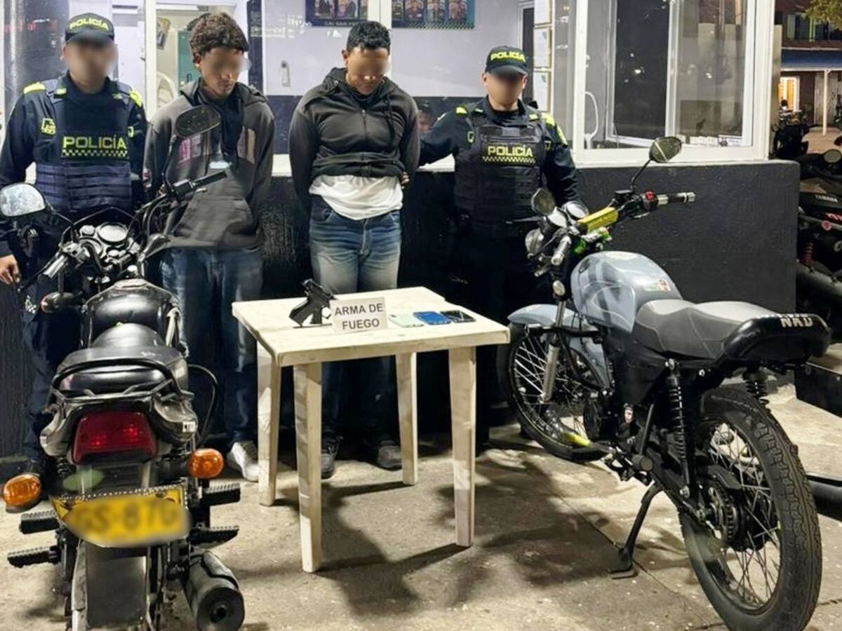Capturados dos presuntos delincuentes tras hurtar a un ciudadano prendas de oro y un celular