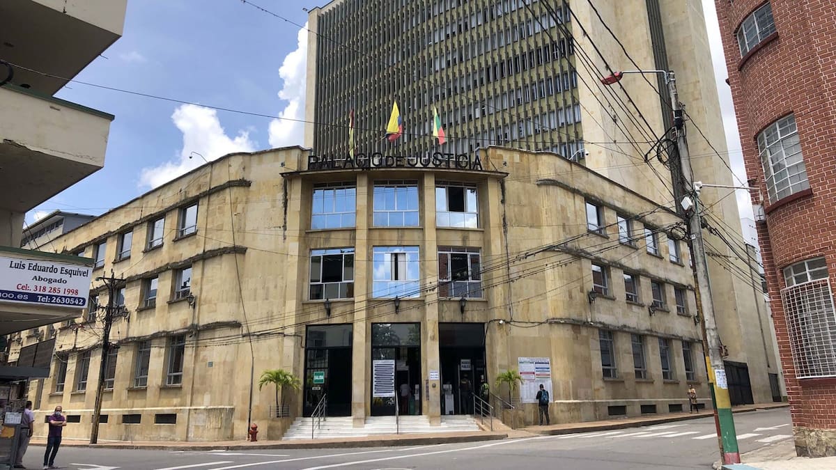 Recursos públicos para el pago de impuestos terminan en manos de privados en un instituto de Ibagué