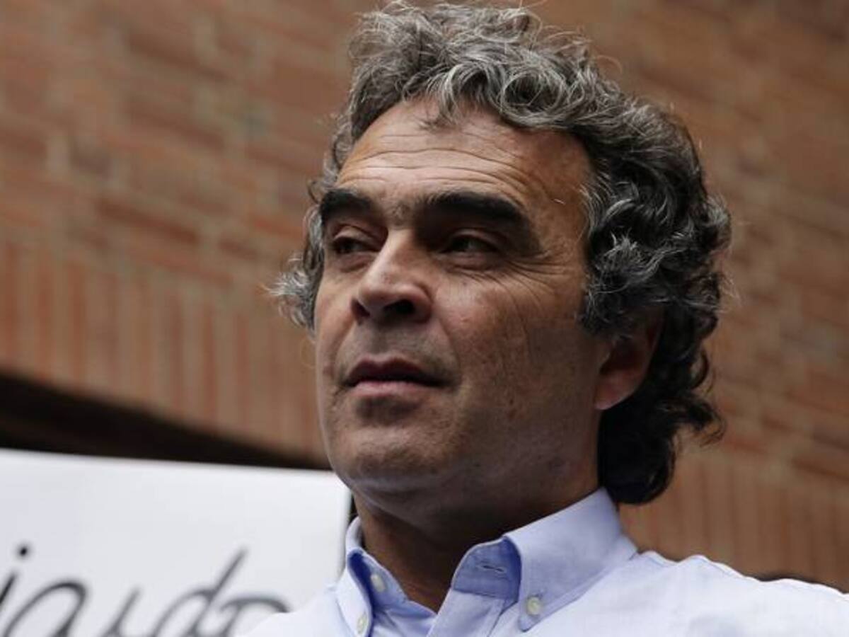 Sergio Fajardo: “Más difícil no la puede tener el presidente en este momento”