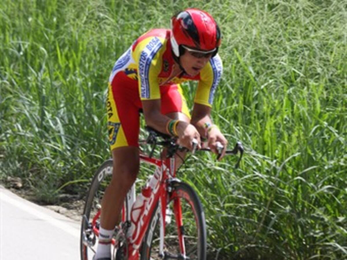 El bogotano Bryan Ramírez asumió el liderato de la Vuelta del Porvenir en Colombia