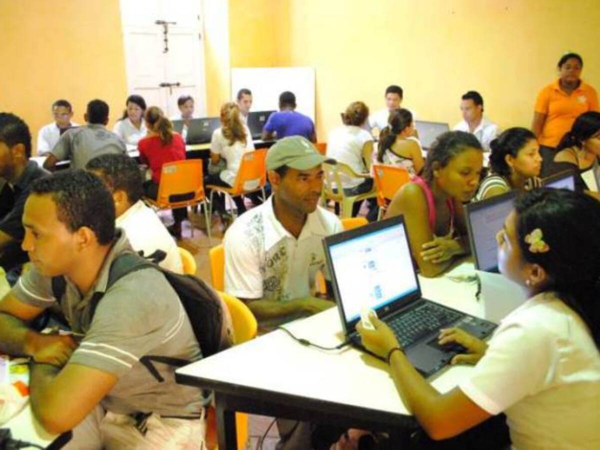 Comfamiliar participa en inclusión laboral para víctimas del conflicto
