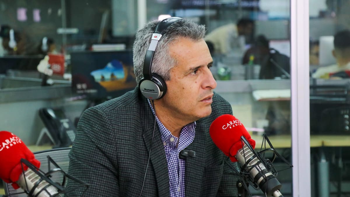 Hay un mensaje político que el gobierno debe escuchar: Luis Fernando Velasco