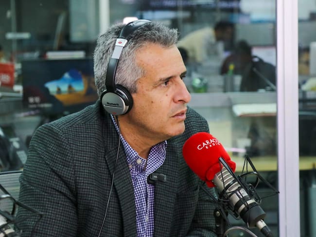 Ministro Luis Fernando Velasco / Caracol Radio