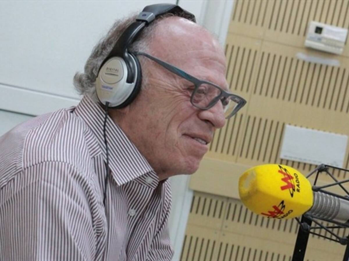 ¿Una jugada arriesgada? Enrique Santos se pronuncia sobre el cese al fuego bilateral