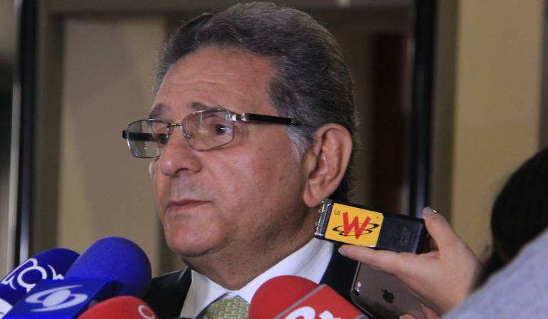 El exsenador Julio Manzur