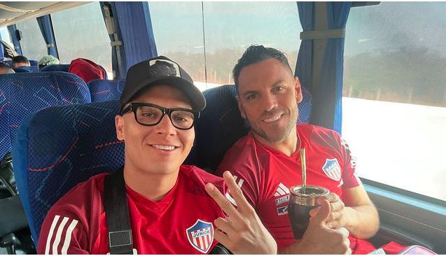 Juan Fernando Quintero y Sebastián Viera / @JuniorClubSA
