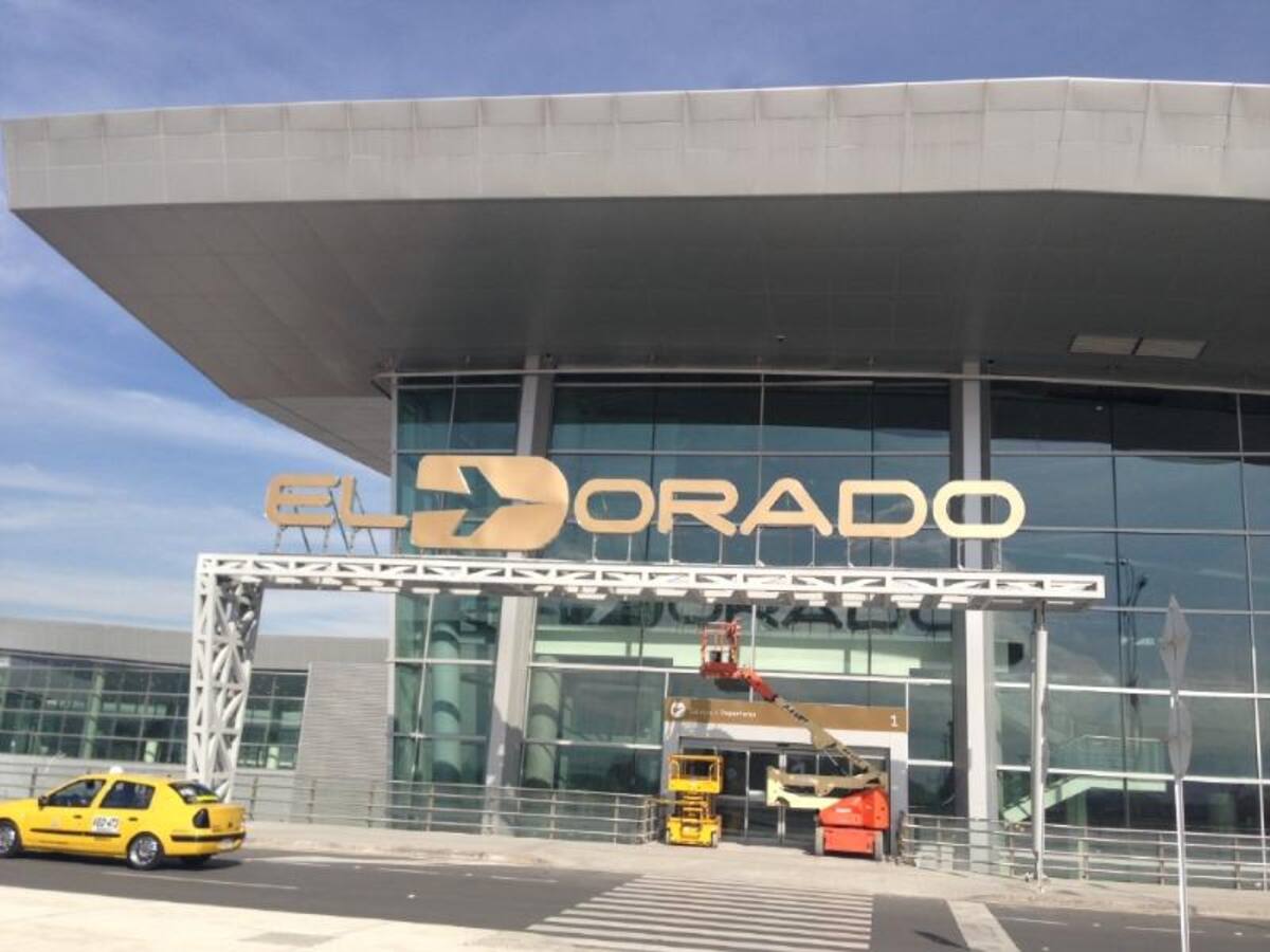 Entrada al nuevo aeropuerto. Foto de Leonardo Sierra. Caracol Radio.