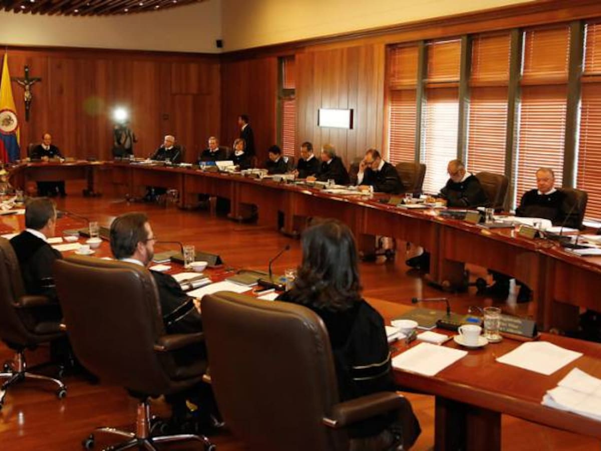 División en la Corte Suprema por Tribunal de Paz