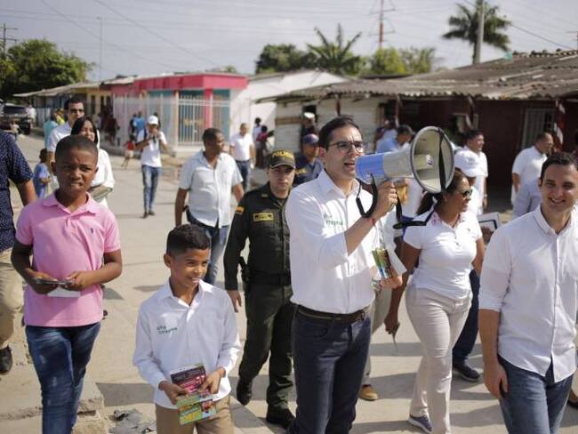 Puerta a puerta buscan a niños no matriculados en Cartagena