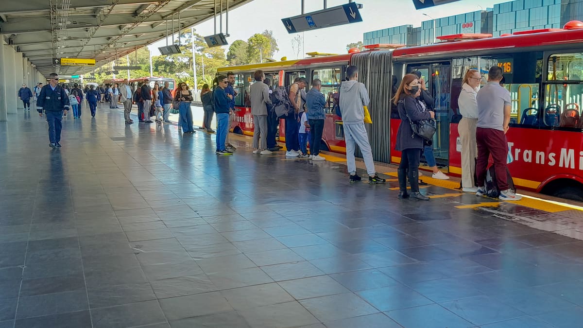 Comparendos en Transmilenio por evasión: se imponen casi 600 al día en Bogotá