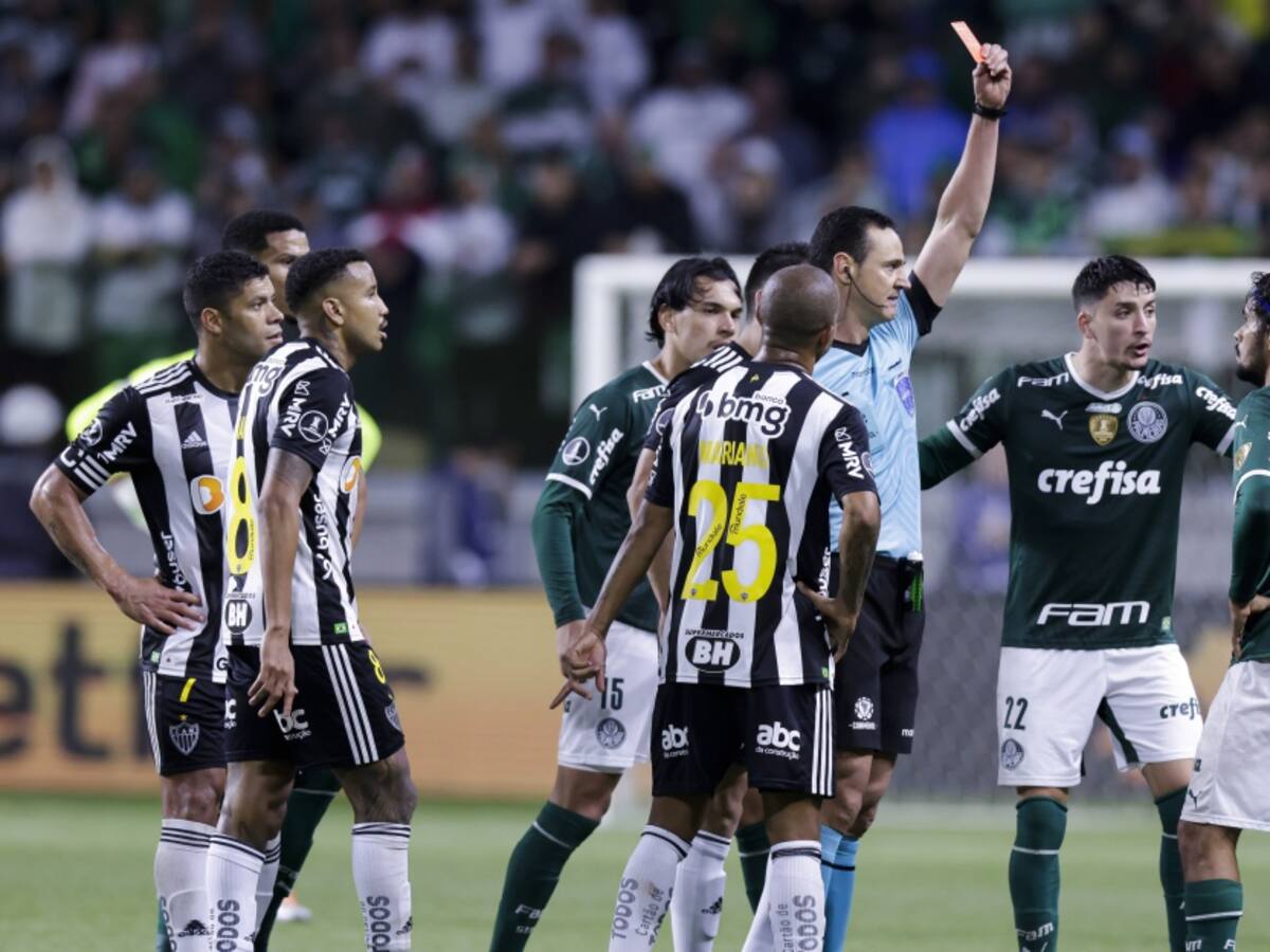 Wilmar Roldán y un partido caliente en Libertadores, mostró cuatro rojas