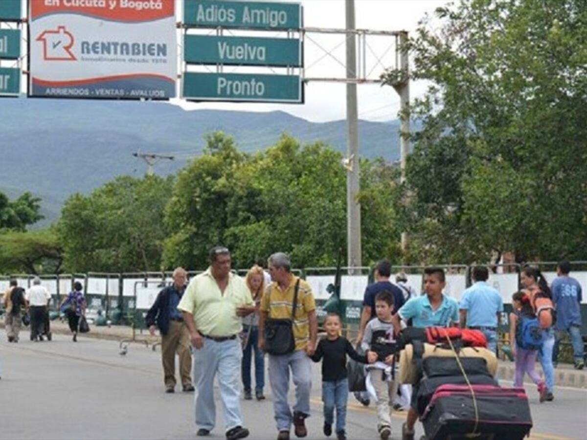 Venezuela condiciona a extranjeros a declarar el dinero que saldrá del país