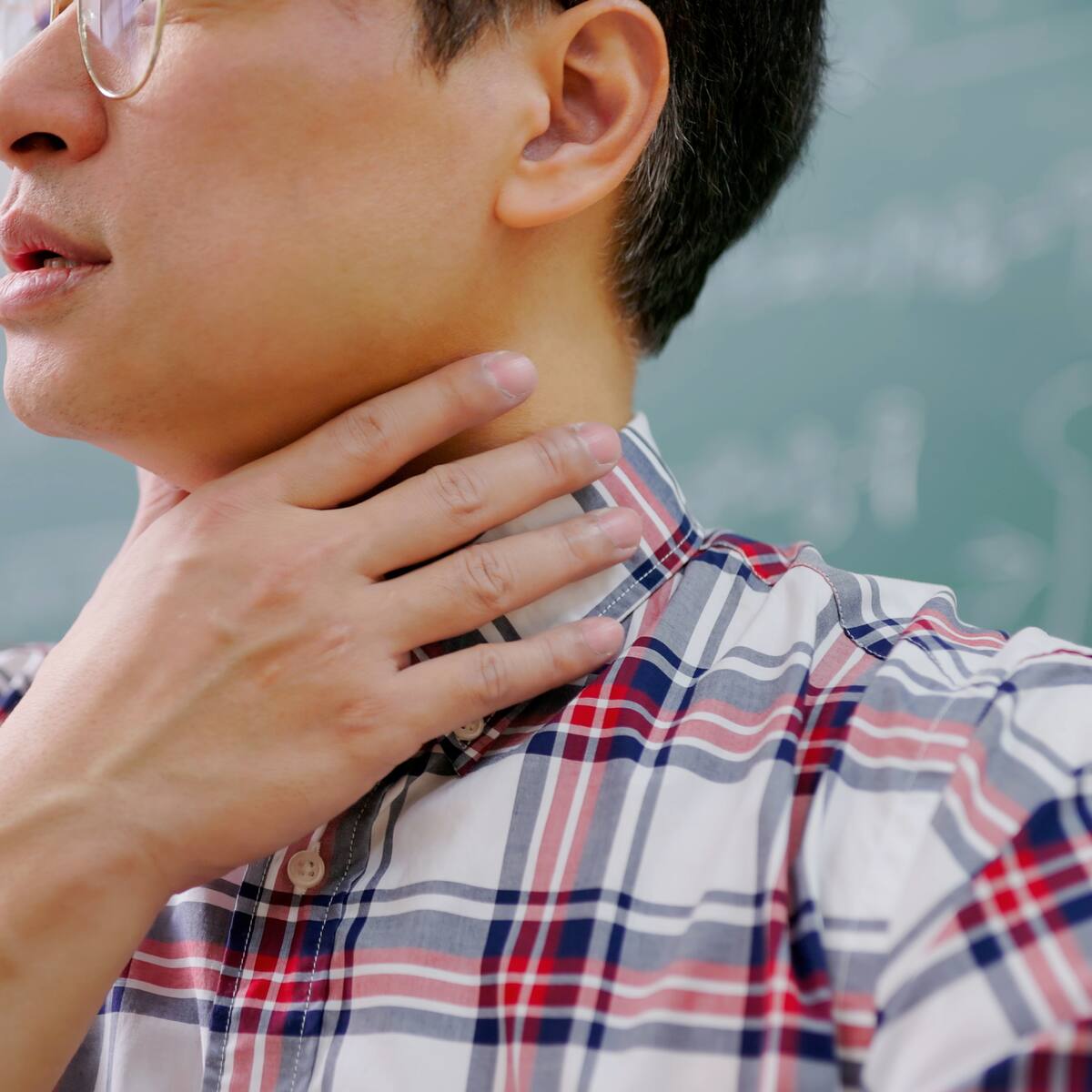 ¿Por que cambia la voz en la vejez? Sería generado por un órgano: explicación científica