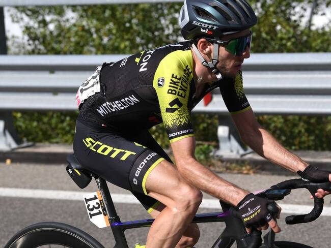 Simon Yates se retiró del Giro de Italia tras dar positivo por COVID-19