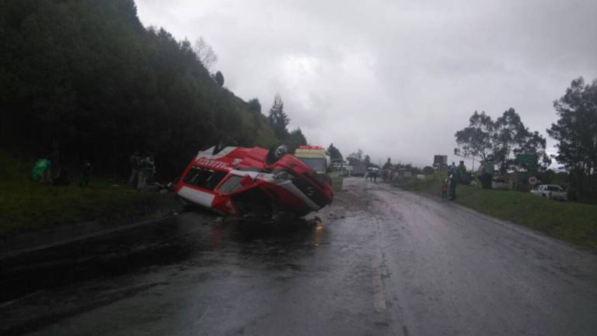 Tres lesionados en 3 accidentes de tránsito sobre la vía Tunja-Bogotá