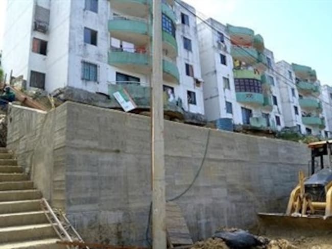 Habitantes de edificio en Cartagena temen tragedia como la de Medellín