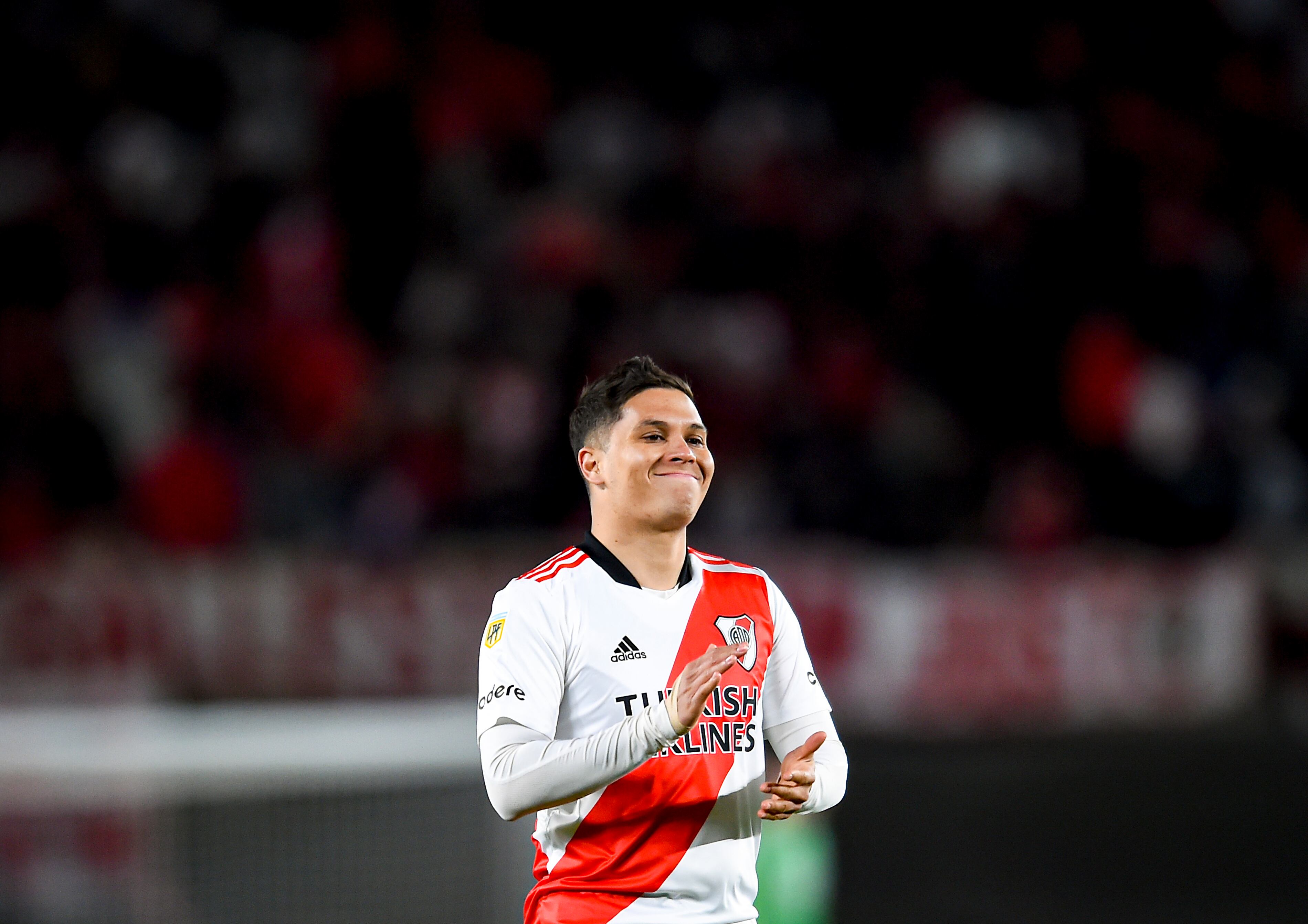 Juan Fernando Quintero en su paso por River Plate. (Photo by Marcelo Endelli/Getty Images)
