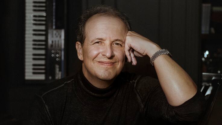 Julio Reyes Copello: “la música hace la realidad más ligera”