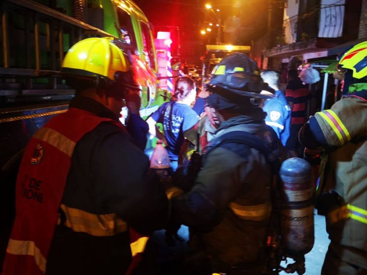 Asadero se incendió frente al colegio San Pedro Claver de Puerto Boyacá