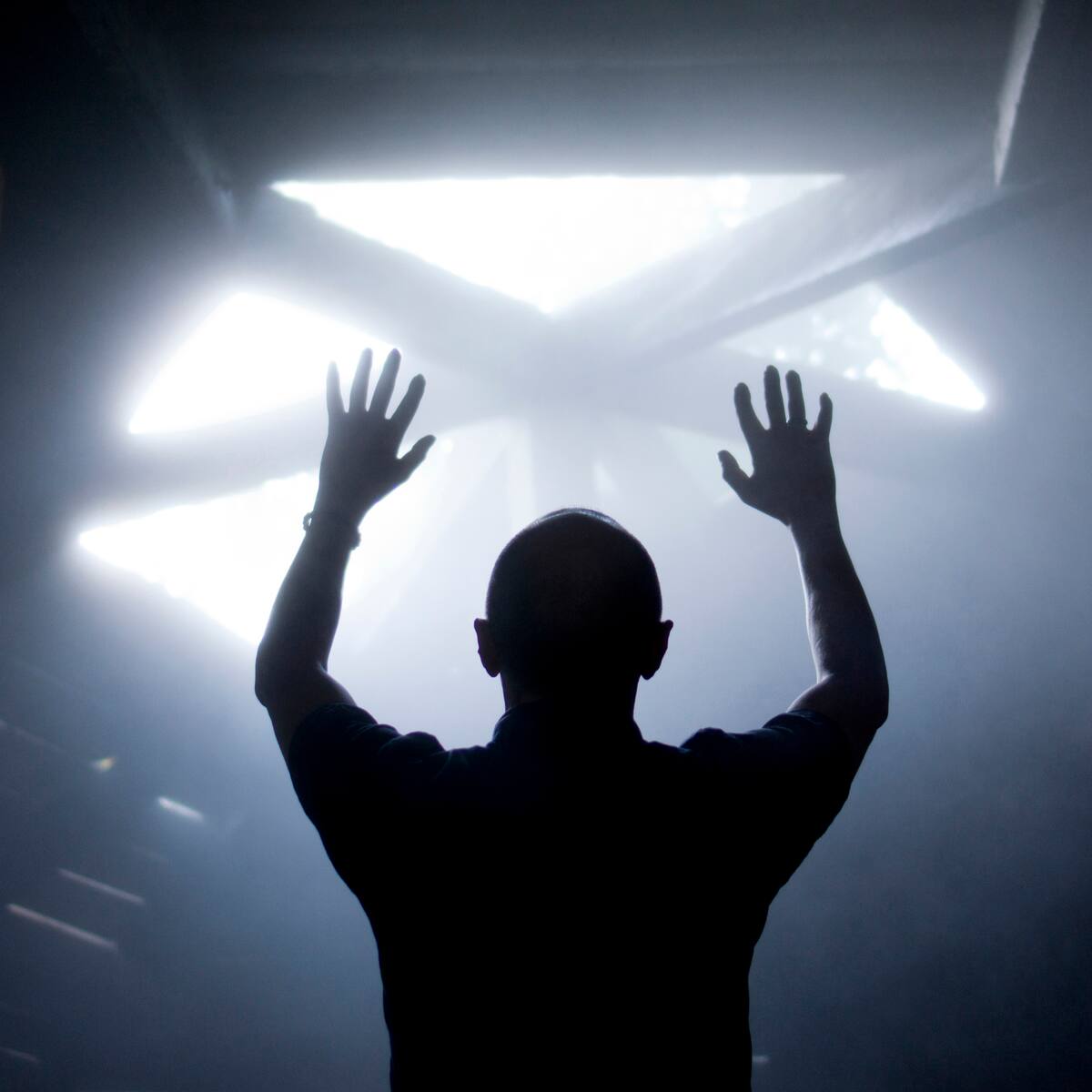 Científicos ponen fecha al primer contacto entre humanos y los extraterrestres