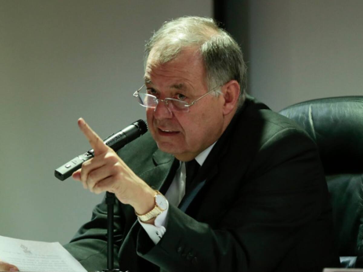 16 congresistas, 94 gobernadores y 1.627 alcaldes sancionados por el procurador