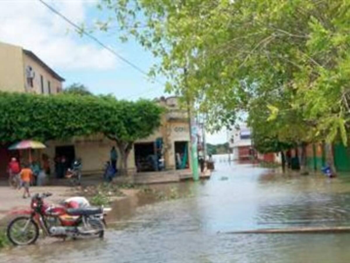 El río Cauca se lleva un dique en construcción que costó 15 mil millones de pesos