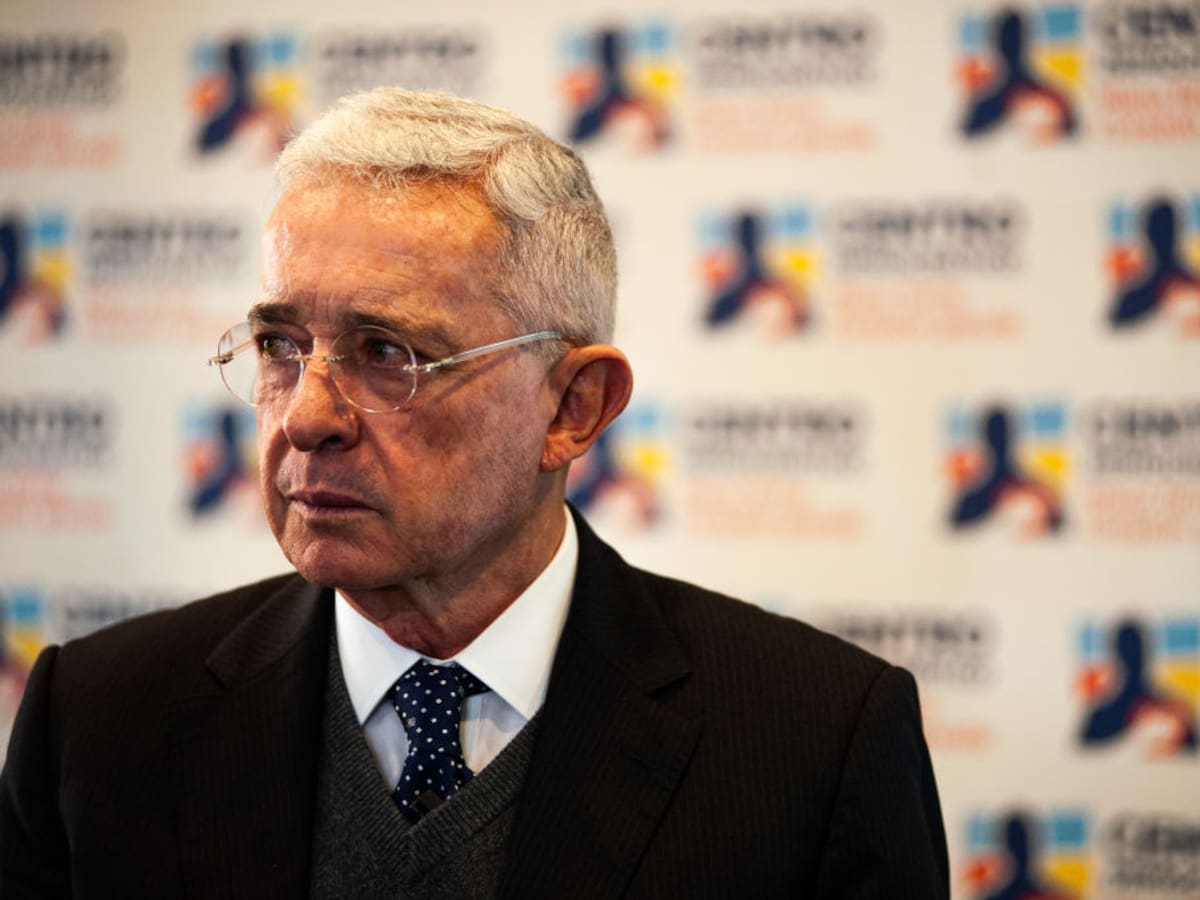 “Petro le entregó la frontera con Ecuador al narcoterrorismo”: expresidente Álvaro Uribe