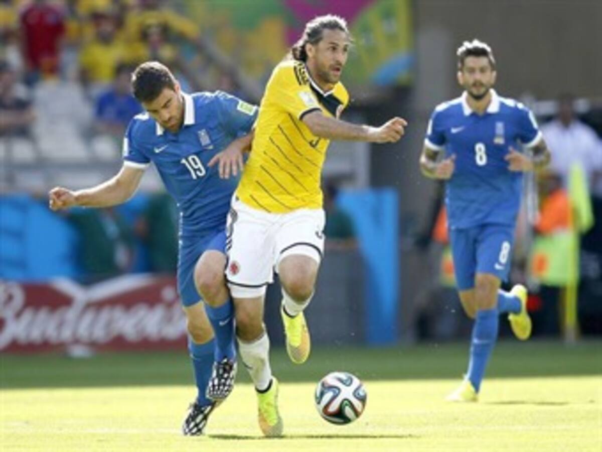 ​Dejé el periodismo por ir tras de Mario: Esposa de Yepes, el capitán