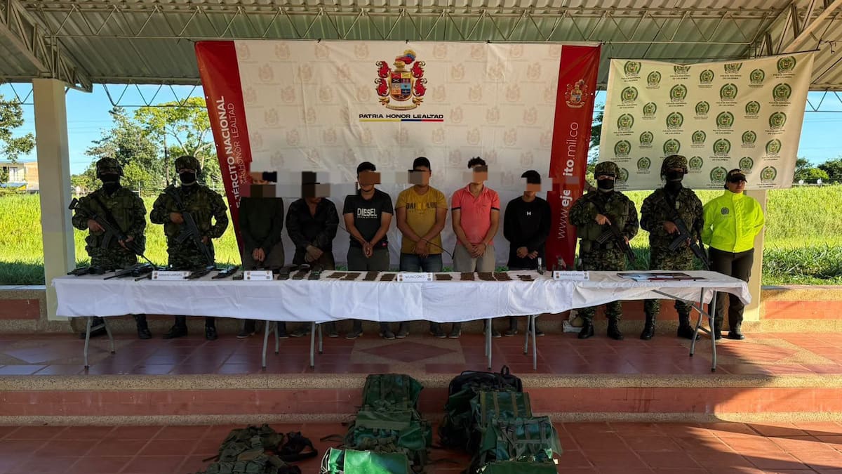 Operación contra el ELN en Arauca dejó dos muertos, seis capturados y un menor recuperado