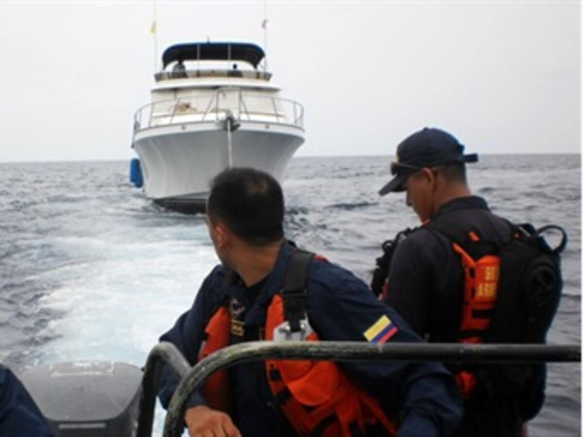 Fiscalía asegura a 12 urabeños y a 3 suboficiales de la Armada
