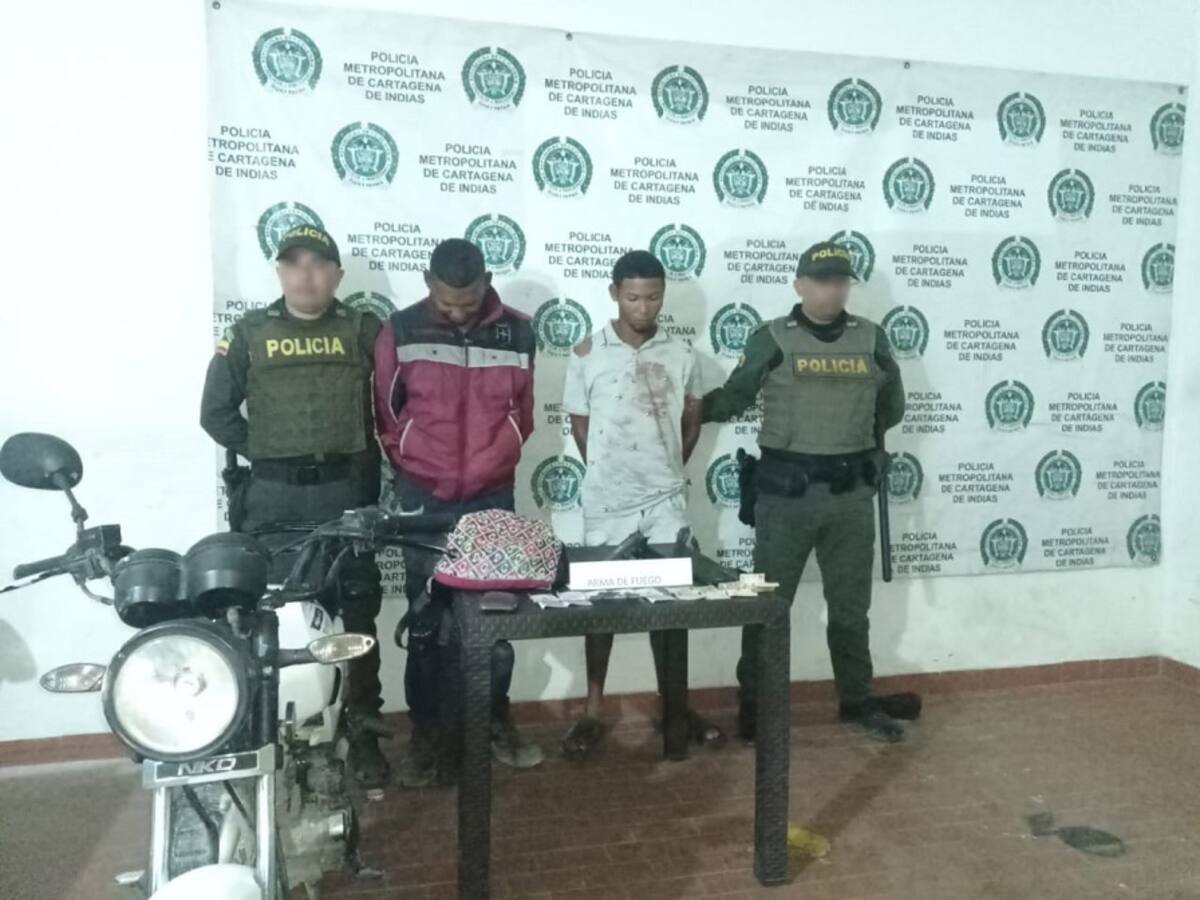 Por hurto y porte de armas cayeron ‘Andresito’ y ‘Danielito’ tras persecución en Turbaco