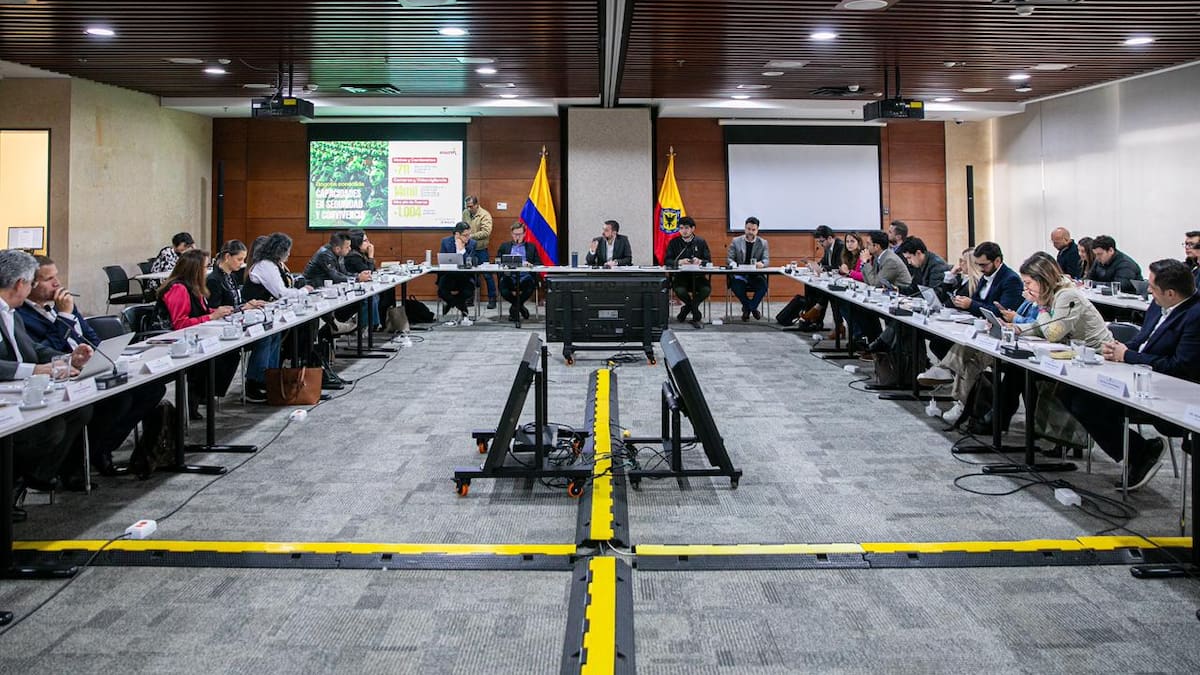 Alcaldía de Bogotá y congresistas trabajan para presentar proyectos que reformen el sistema judicial